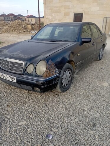 Mercedes E 220 d 1998, 355,000 km - 2.2 л - Bakı