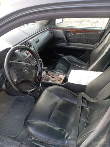 Mercedes E 220 d 1998, 355,000 km - 2.2 л - Bakı