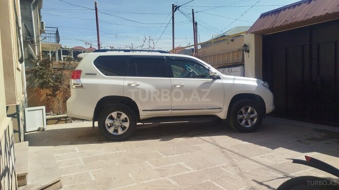 Toyota Land Cruiser Prado 2012, 266,000 km - 2.7 л - Bakı