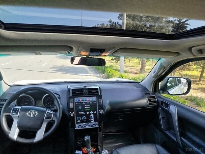 Toyota Land Cruiser Prado 2012, 266,000 km - 2.7 л - Bakı