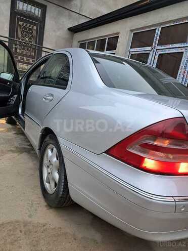 Mercedes C 220 d 2002, 398,000 km - 2.2 l - Bakı