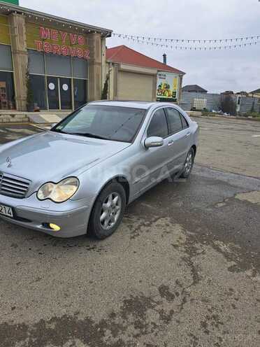 Mercedes C 220 d 2002, 398,000 km - 2.2 l - Bakı