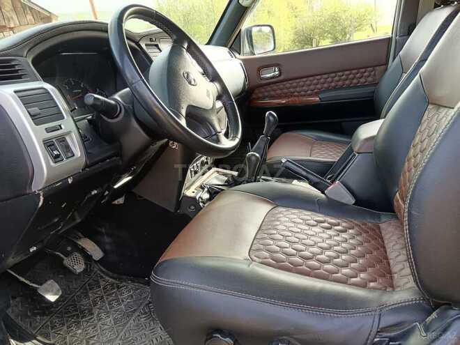 Nissan Patrol 2005, 255,555 km - 3.0 l - Lerik