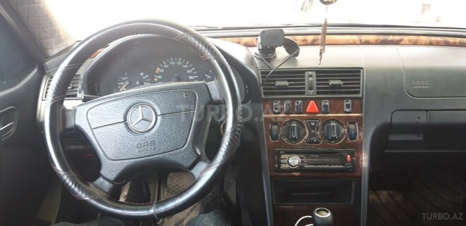 Mercedes C 220 d 1998, 658,711 km - 2.2 l - Gəncə