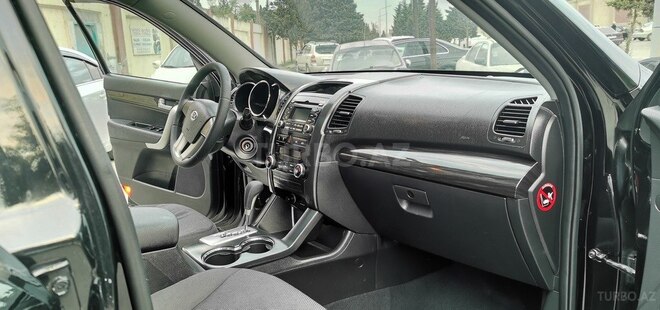 Kia Sorento-18