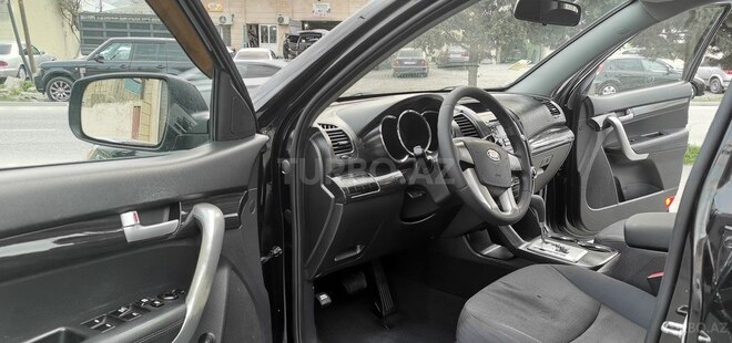 Kia Sorento-16