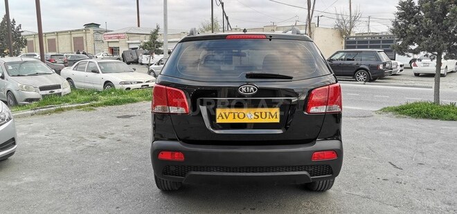 Kia Sorento-13