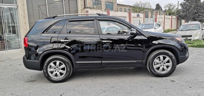 Kia Sorento-11