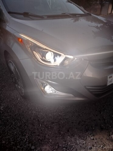 Hyundai Elantra 2014, 176,000 km - 1.8 л - Salyan