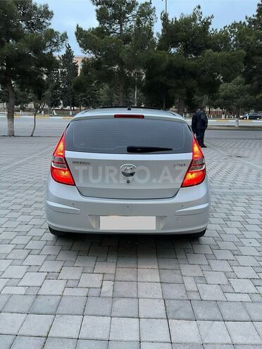 Hyundai i30 2009, 286,500 km - 1.6 л - Bakı