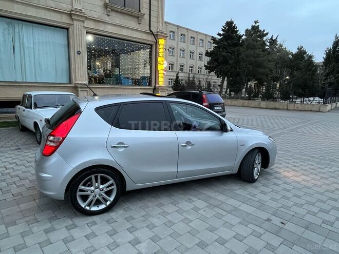 Hyundai i30 2009, 286,500 km - 1.6 л - Bakı