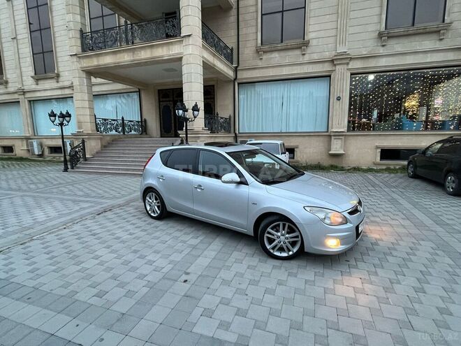 Hyundai i30 2009, 286,500 km - 1.6 л - Bakı