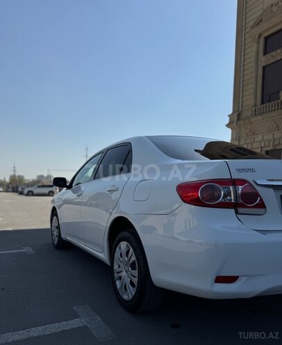 Toyota Corolla 2013, 234,000 km - 1.6 l - Bakı