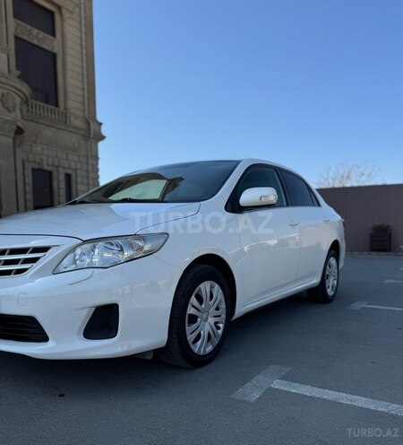 Toyota Corolla 2013, 234,000 km - 1.6 l - Bakı