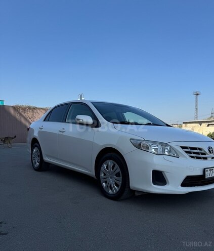 Toyota Corolla 2013, 234,000 km - 1.6 l - Bakı
