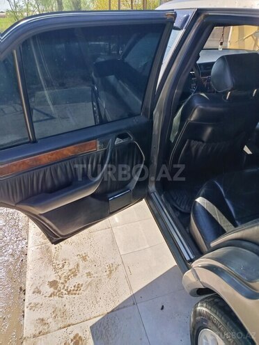 Mercedes E 300 d 1990, 500,000 km - 3.0 л - Salyan