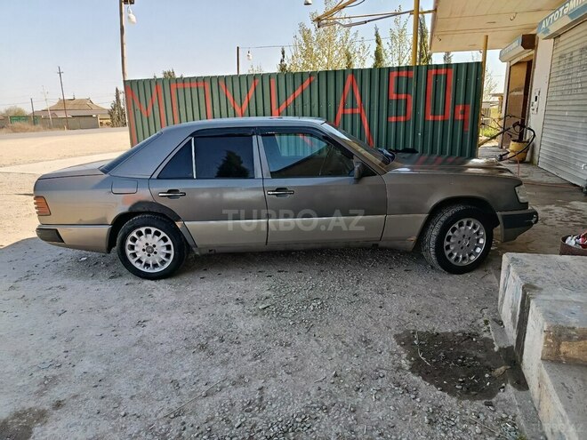 Mercedes E 300 d 1990, 500,000 km - 3.0 л - Salyan