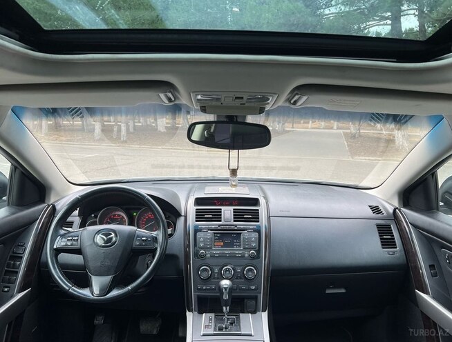 Mazda CX-9-8