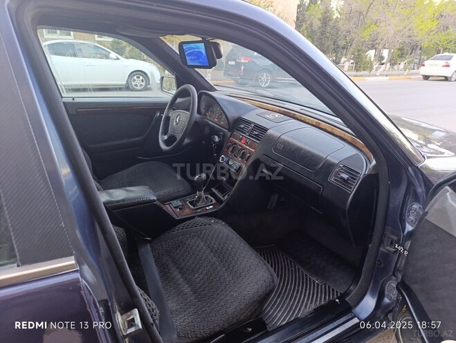 Mercedes C 220 1996, 266,401 km - 2.2 l - Sumqayıt