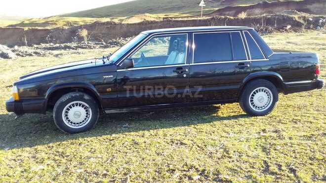 Volvo  1988, 380,500 km - 2.3 л - İsmayıllı