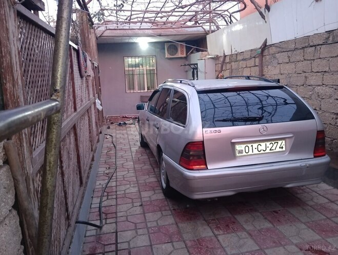 Mercedes C 180 2000, 324,200 km - 1.8 l - Bakı