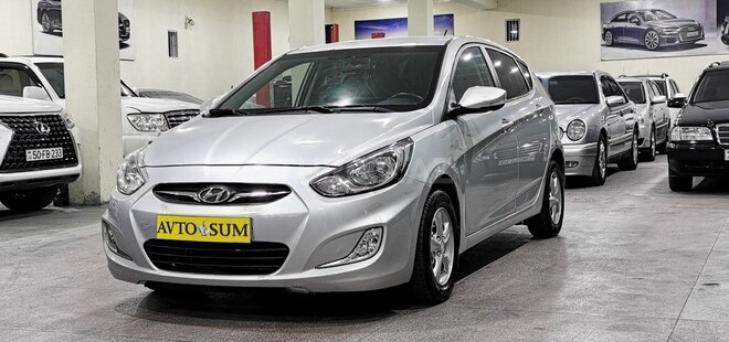 Hyundai Accent-9