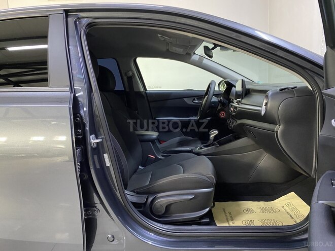 Kia Forte-16