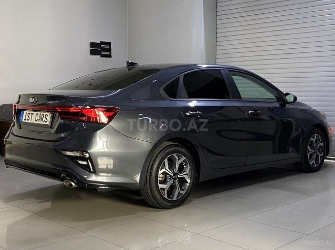 Kia Forte-10