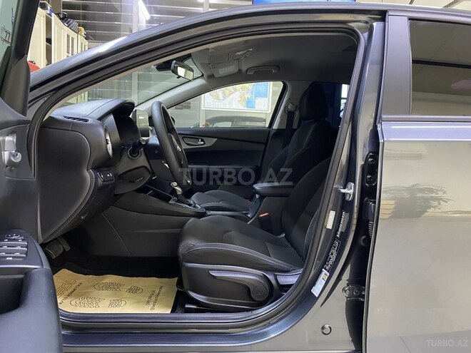 Kia Forte-15