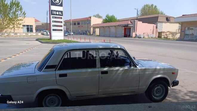LADA (VAZ) 2107 2010, 80,000 km - 1.6 л - Sabirabad