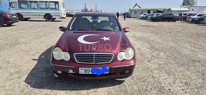 Mercedes C 180 2003, 260,000 km - 1.8 l - Bakı