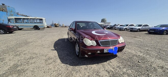Mercedes C 180 2003, 260,000 km - 1.8 l - Bakı
