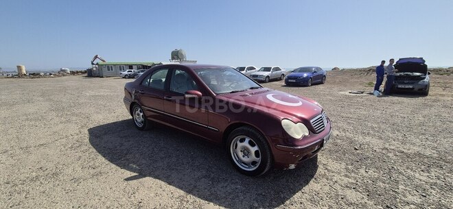 Mercedes C 180 2003, 260,000 km - 1.8 l - Bakı
