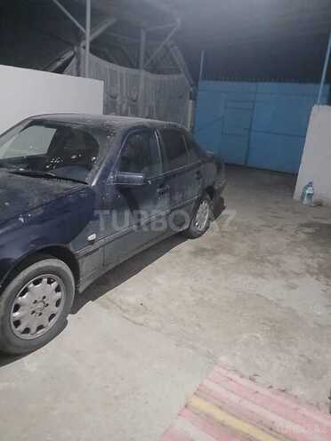 Mercedes C 180 2000, 234,500 km - 1.8 l - İsmayıllı