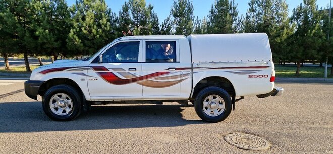 Mitsubishi L200 2002, 350,000 km - 2.5 l - Masallı