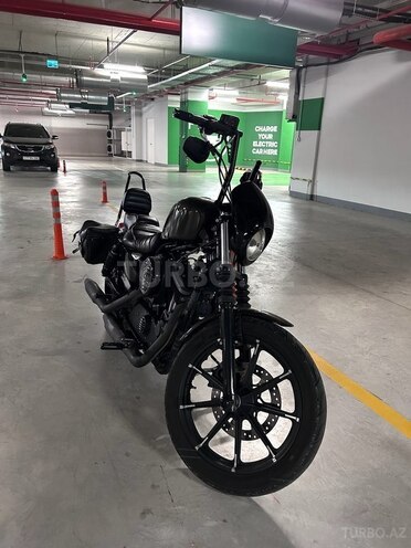 Harley-Davidson XL883N Sportster Iron 883-1