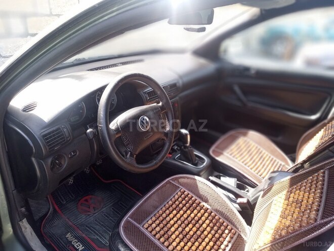 Volkswagen Passat 2002, 275,929 km - 1.8 л - Sumqayıt