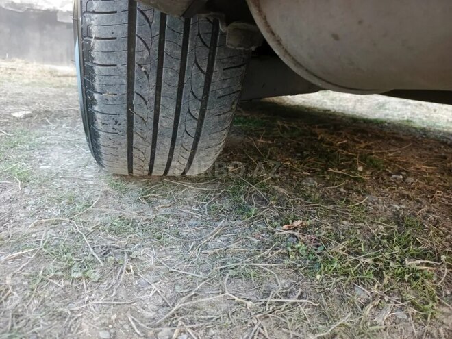 BMW 528 1996, 412,000 km - 2.8 л - Balakən