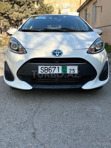 Toyota Aqua 2017, 120,000 km - 1.5 l - Bakı