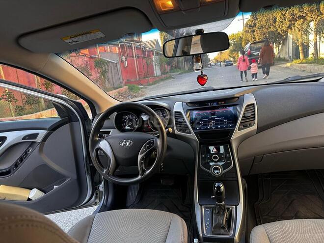 Hyundai Elantra 2015, 233,355 km - 1.8 л - Bakı