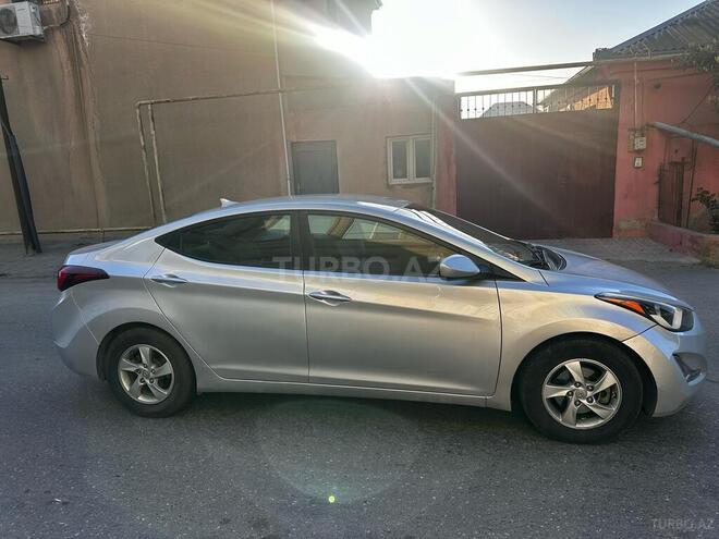 Hyundai Elantra 2015, 233,355 km - 1.8 л - Bakı
