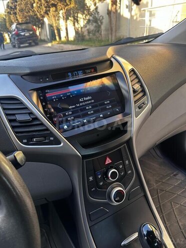 Hyundai Elantra 2015, 233,355 km - 1.8 л - Bakı