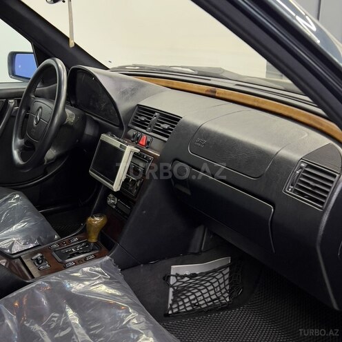 Mercedes C 240 1998, 265,433 km - 2.4 l - Sumqayıt