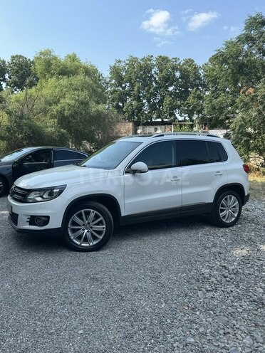 Volkswagen Tiguan 2012, 92,000 km - 2.0 л - Bərdə