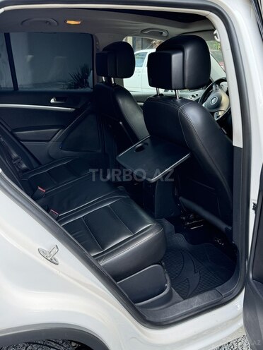 Volkswagen Tiguan 2012, 92,000 km - 2.0 л - Bərdə