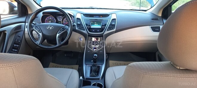 Hyundai Elantra 2015, 84,000 km - 1.8 л - Bakı