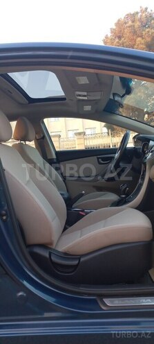 Hyundai Elantra 2015, 84,000 km - 1.8 л - Bakı