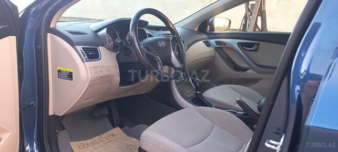Hyundai Elantra 2015, 84,000 km - 1.8 л - Bakı