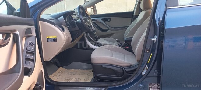 Hyundai Elantra 2015, 84,000 km - 1.8 л - Bakı
