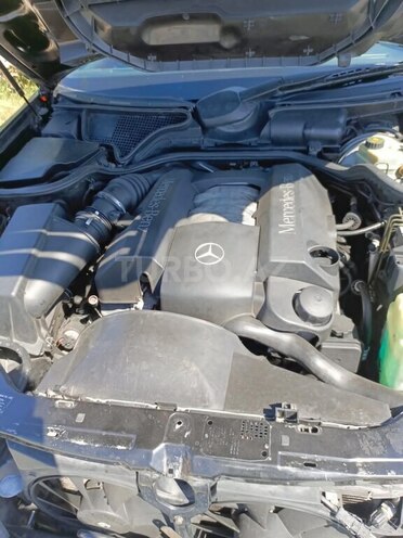 Mercedes E 280 1998, 403,054 km - 2.8 l - Bakı